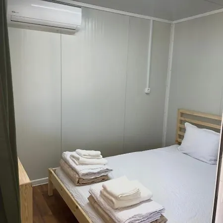 Apartmán срещу входа на градина Černomorec